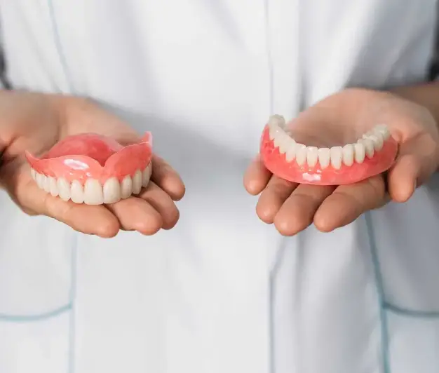 How to tighten dentures at home?